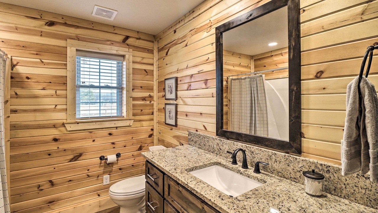 Photo of Bathroom in Greers Ferry