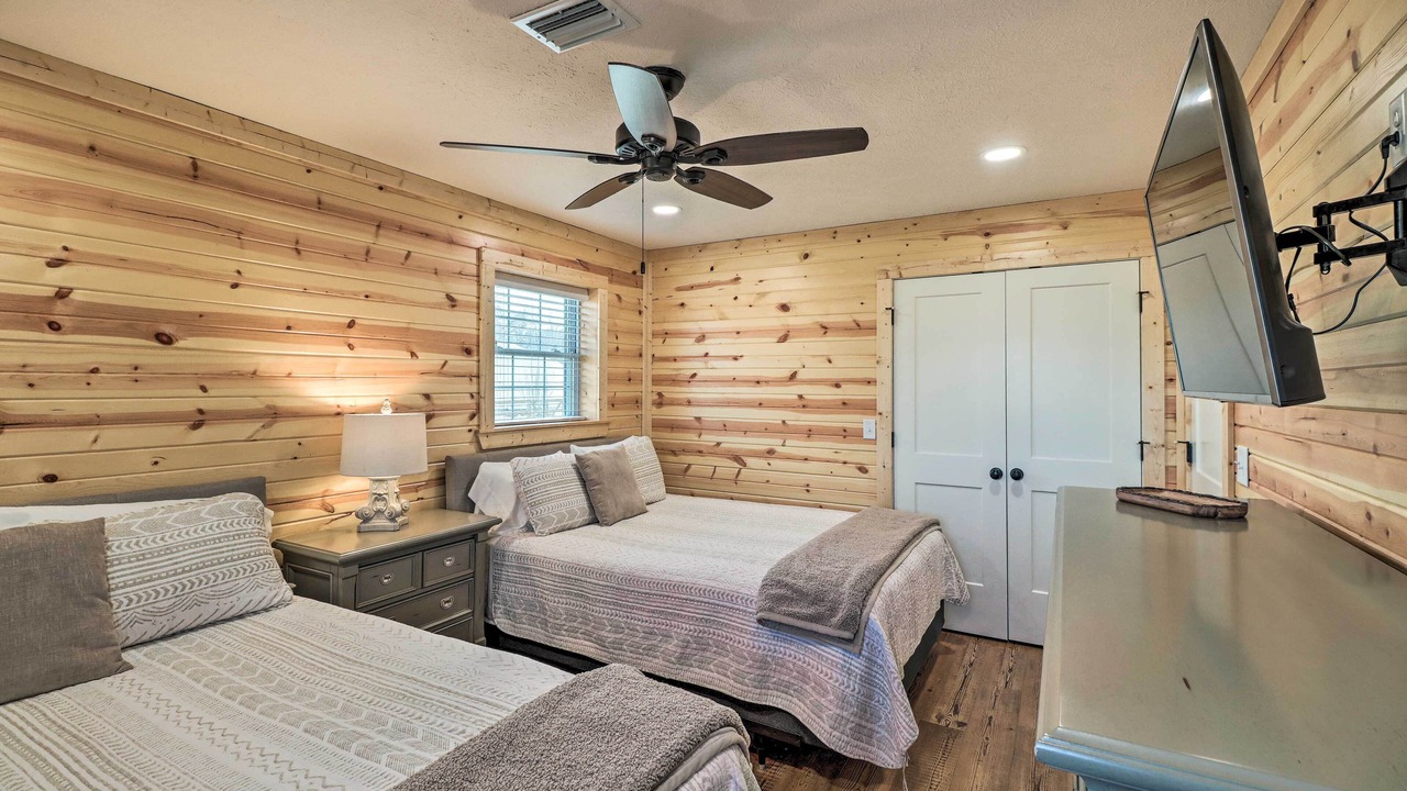 Photo of Bedroom in Greers Ferry
