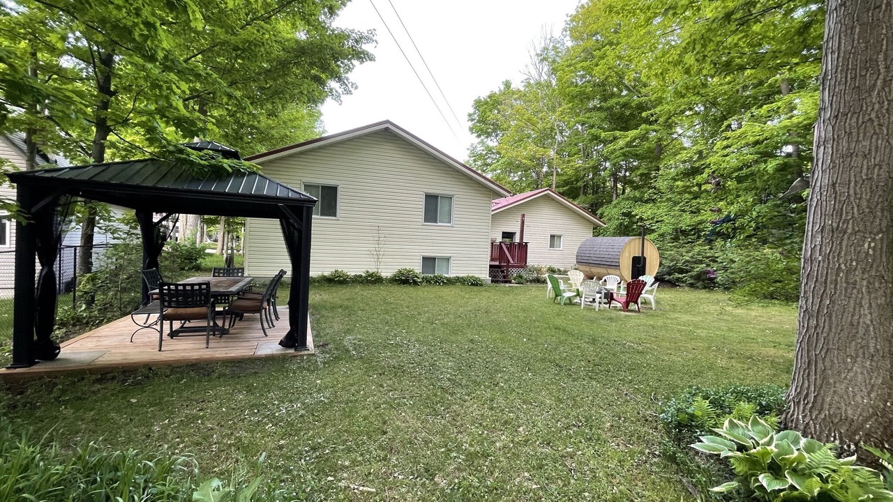 Photo of Outdoor in Tiny