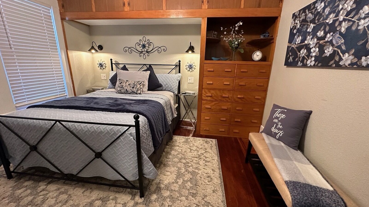 Photo of Bedroom in Harlandale