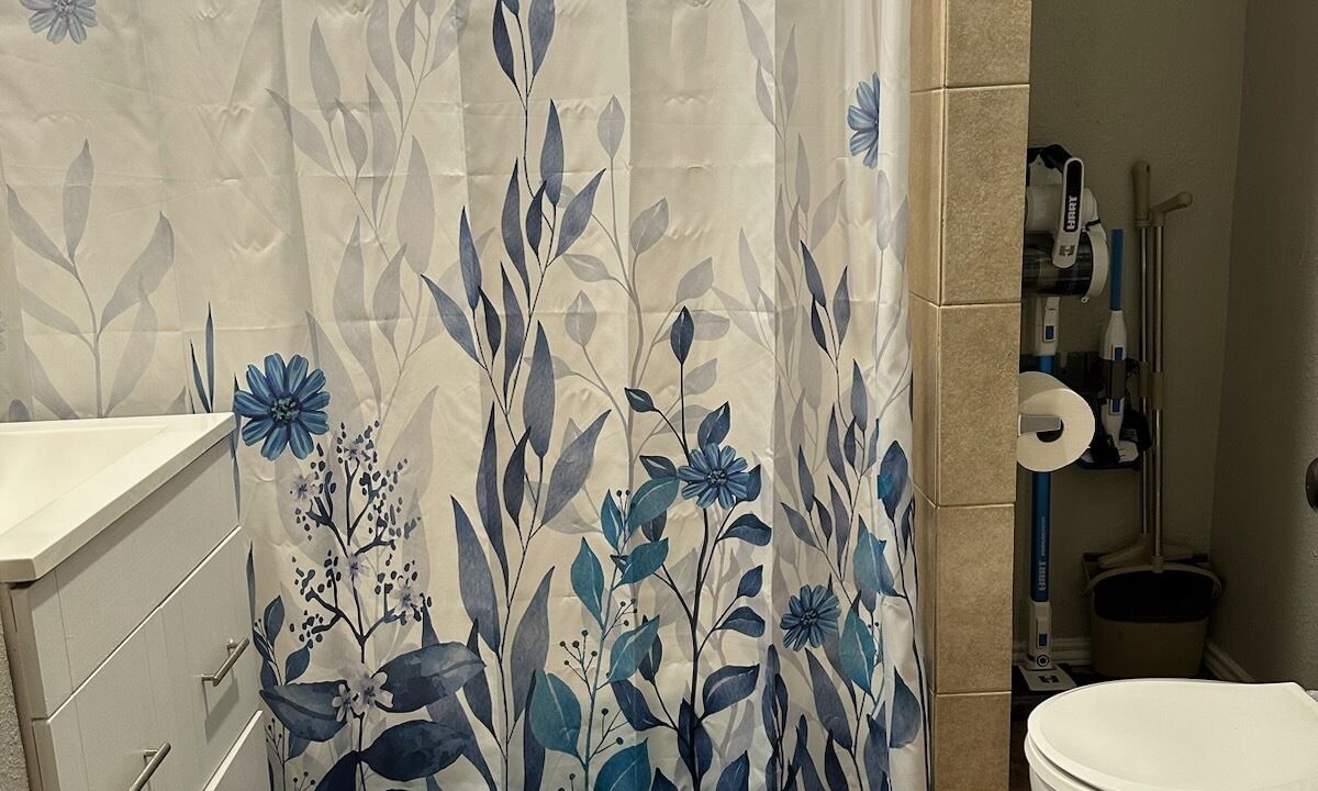 Photo of Bathroom in Harlandale