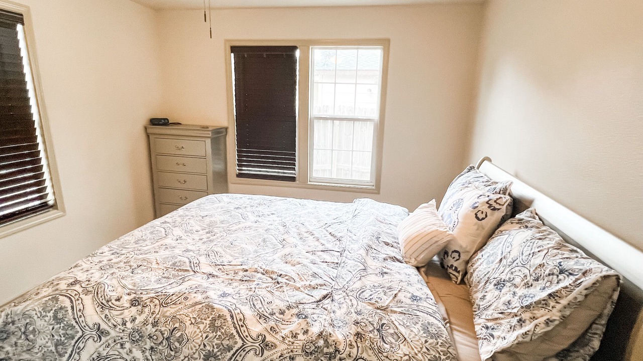 Photo of Bedroom in Bay Area