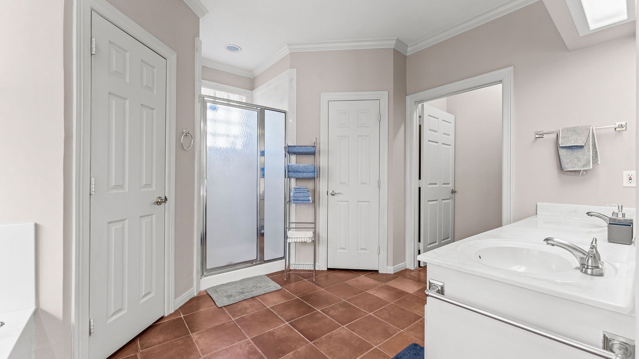 Photo of Bathroom in Walden on Lake Conroe