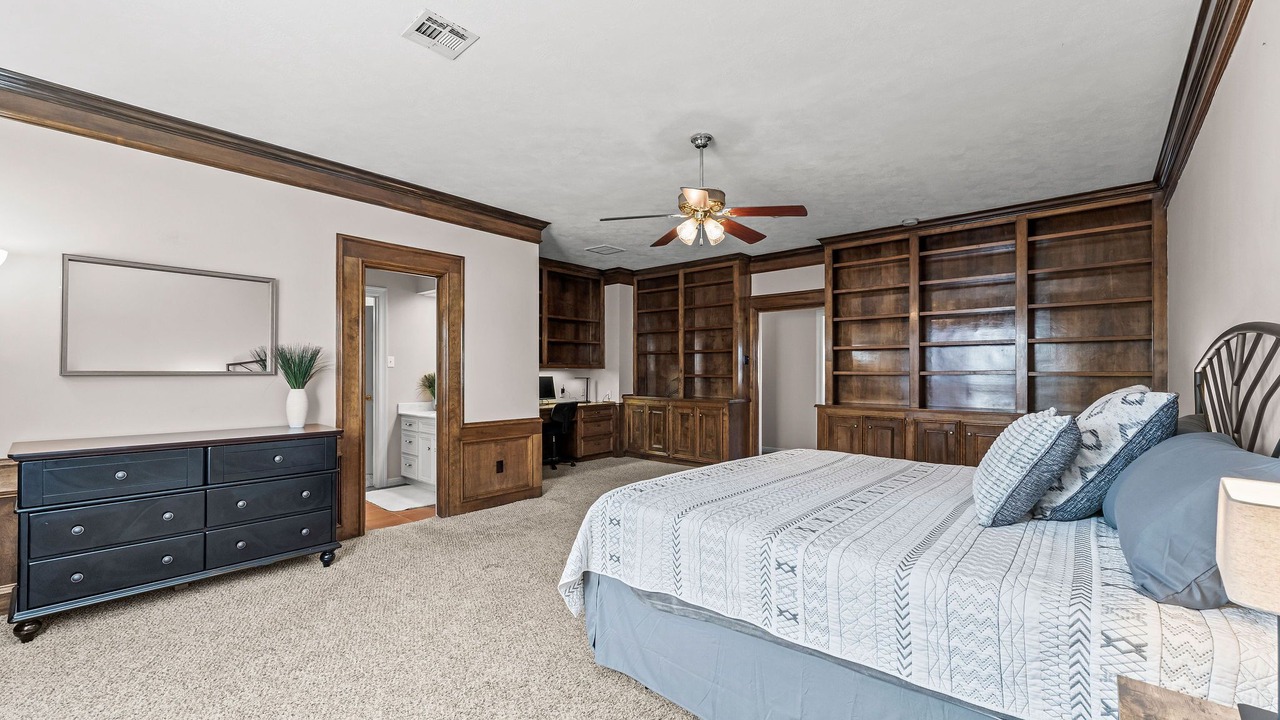 Photo of Bedroom in Walden on Lake Conroe