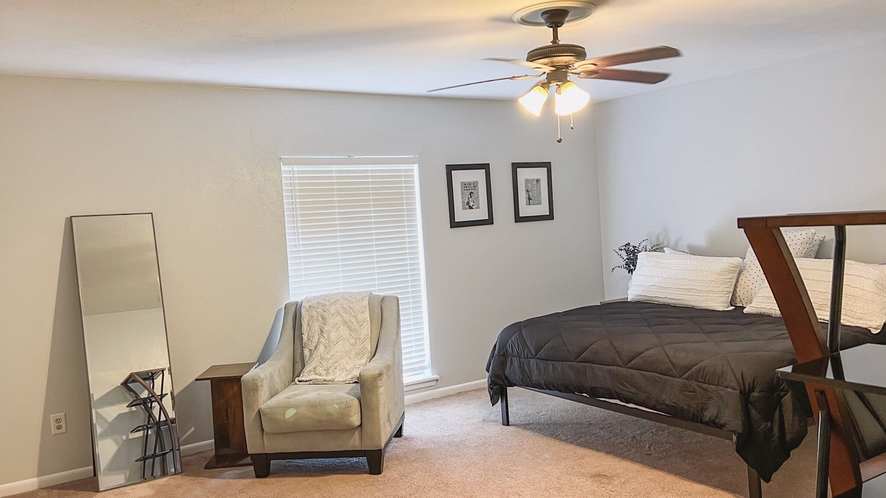 Photo of Bedroom in South Side