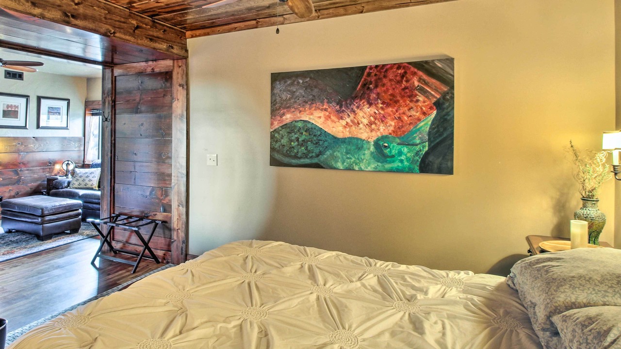 Photo of Bedroom in Centerville
