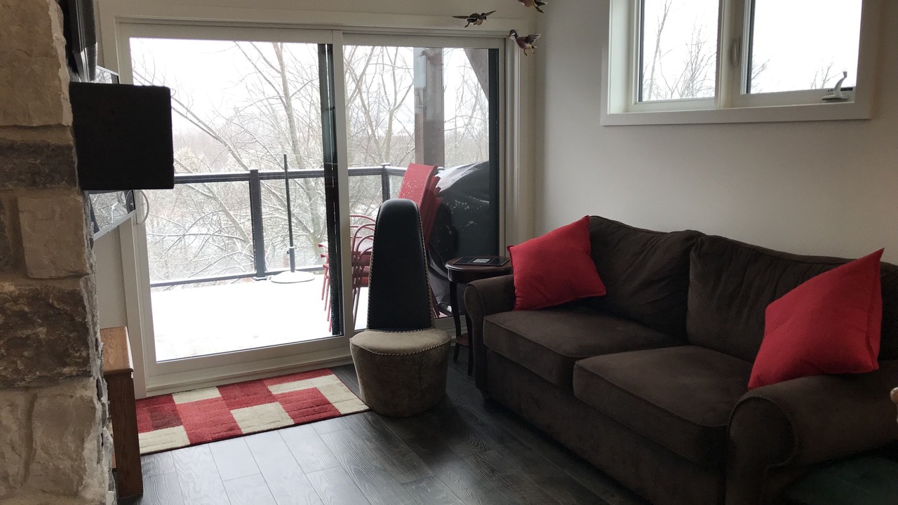 Photo of Livingroom in Glen Huron
