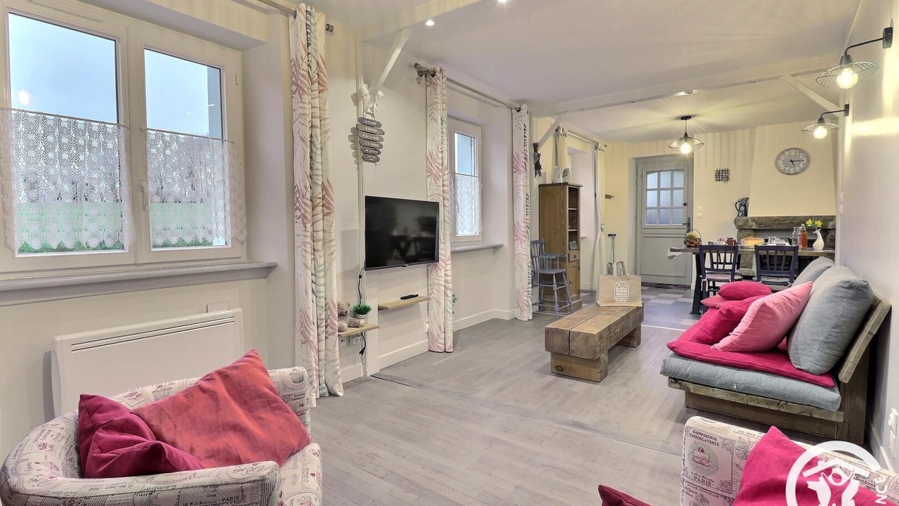 Photo of Livingroom in Marcille-Raoul