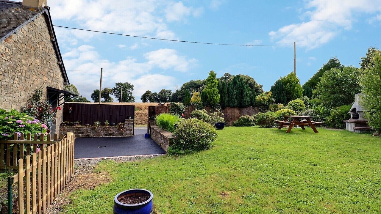 Photo of Outdoor in Marcille-Raoul