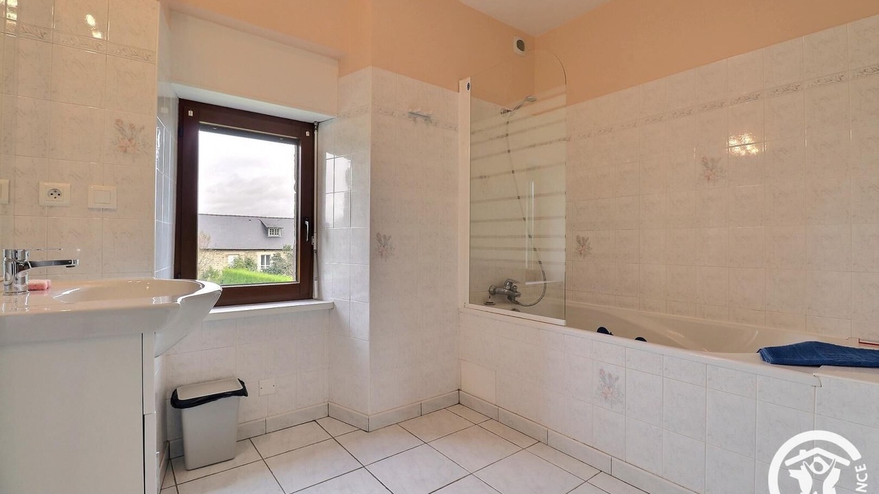 Photo of Bathroom in Epiniac