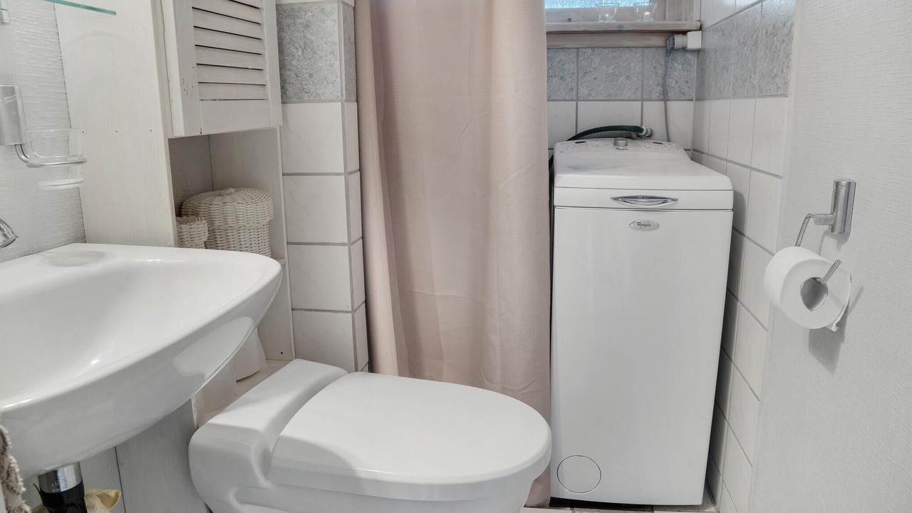 Photo of Bathroom in Dannemare