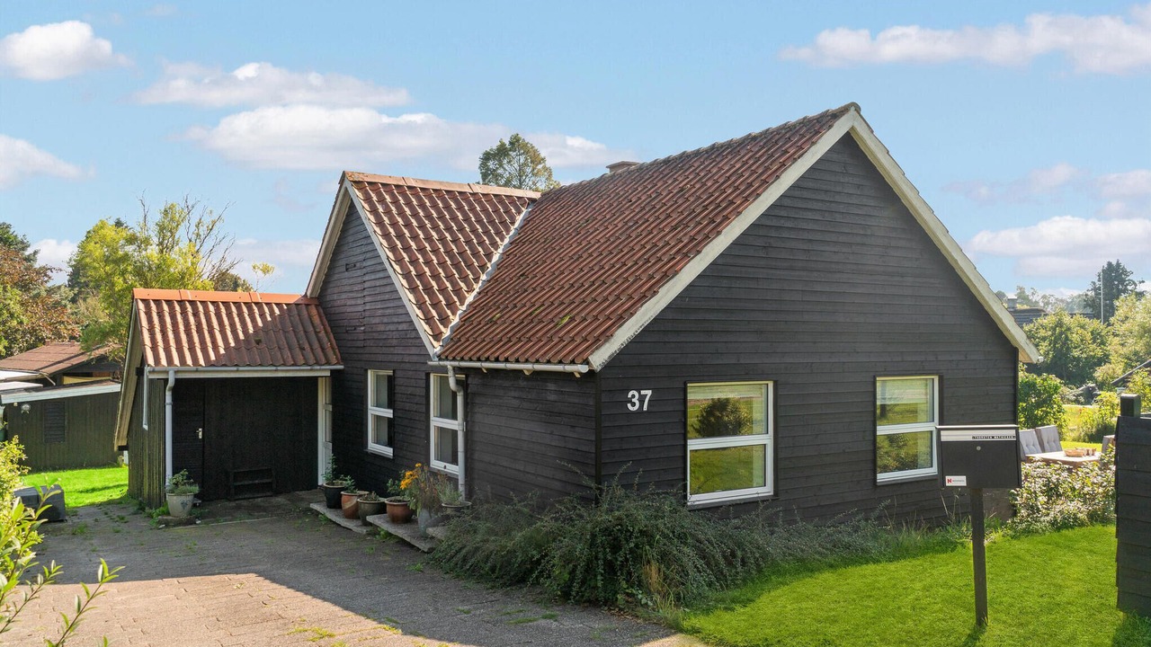 Photo of Others in Beder Malling