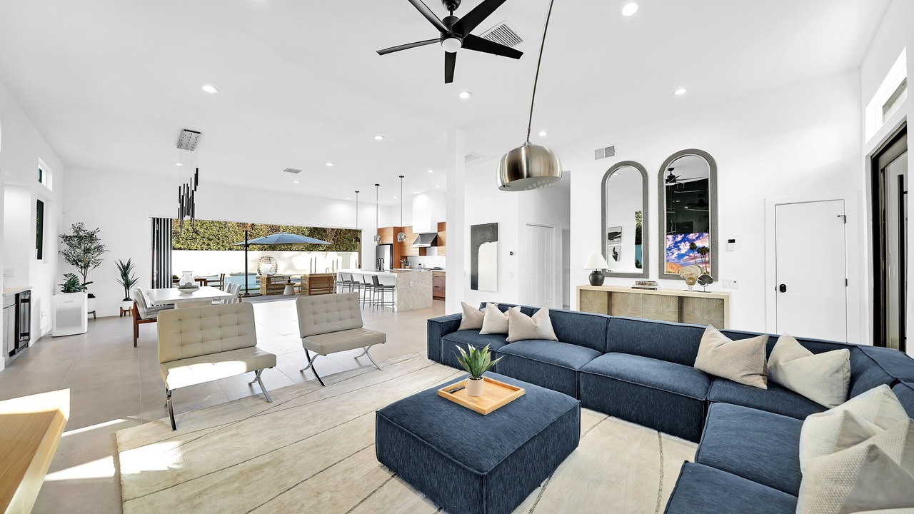 Photo of Livingroom in Tahquitz River Estates