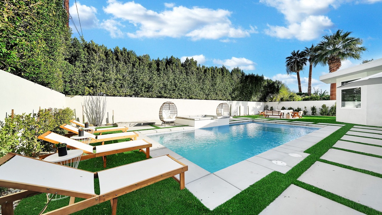 Photo of Outdoor in Tahquitz River Estates