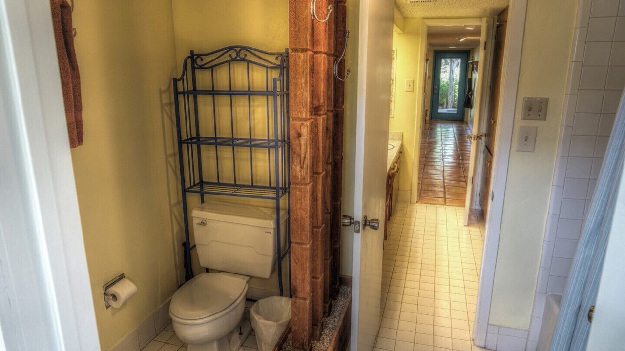 Photo of Bathroom in Uvalde