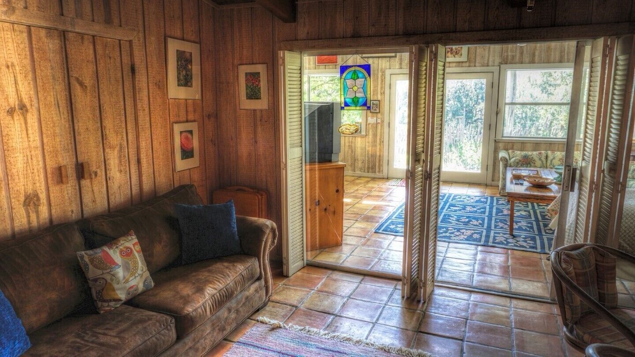 Photo of Bedroom in Uvalde