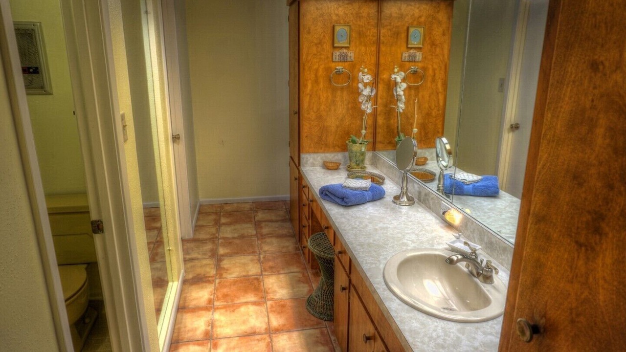 Photo of Bathroom in Uvalde