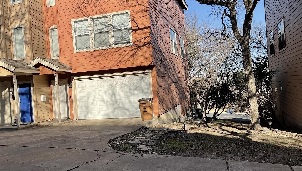 Photo of Outdoor in East Riverside - Oltorf