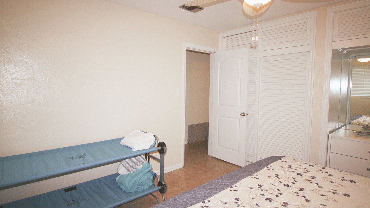 Photo of Bedroom in Edgewater