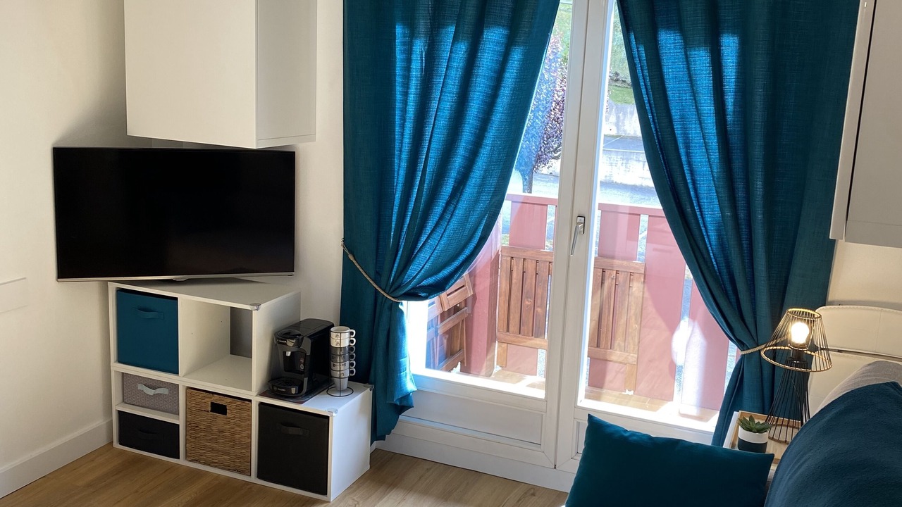 Photo of Livingroom in Esquieze-Sere