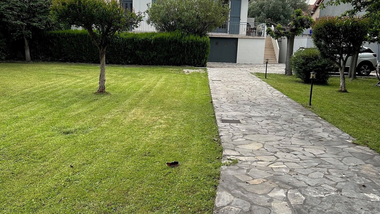 Photo of Outdoor in Bonnefoy-Roseraie-Gramont