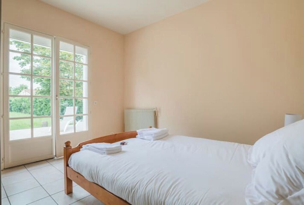 Photo of Bedroom in Gujan-Mestras