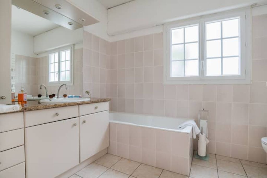 Photo of Bathroom in Gujan-Mestras