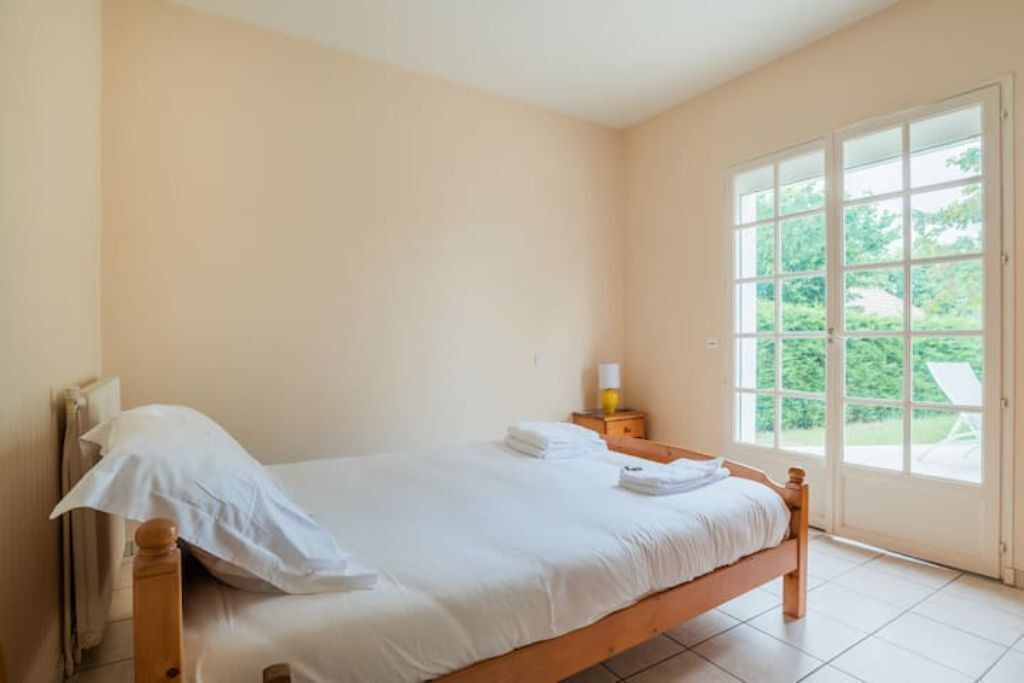 Photo of Bedroom in Gujan-Mestras