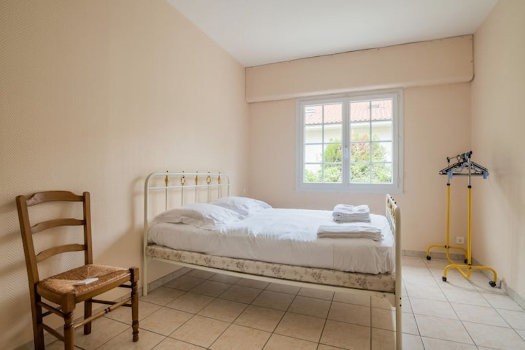 Photo of Bedroom in Gujan-Mestras