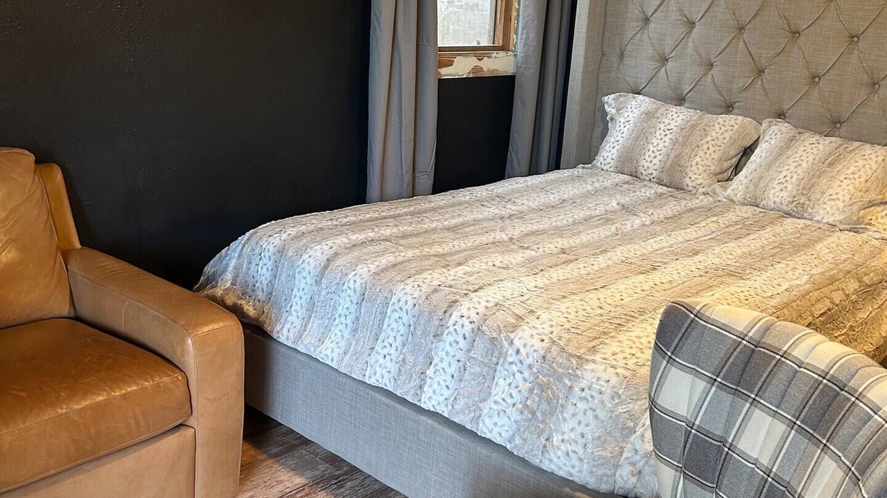 Photo of Bedroom in Shreveport