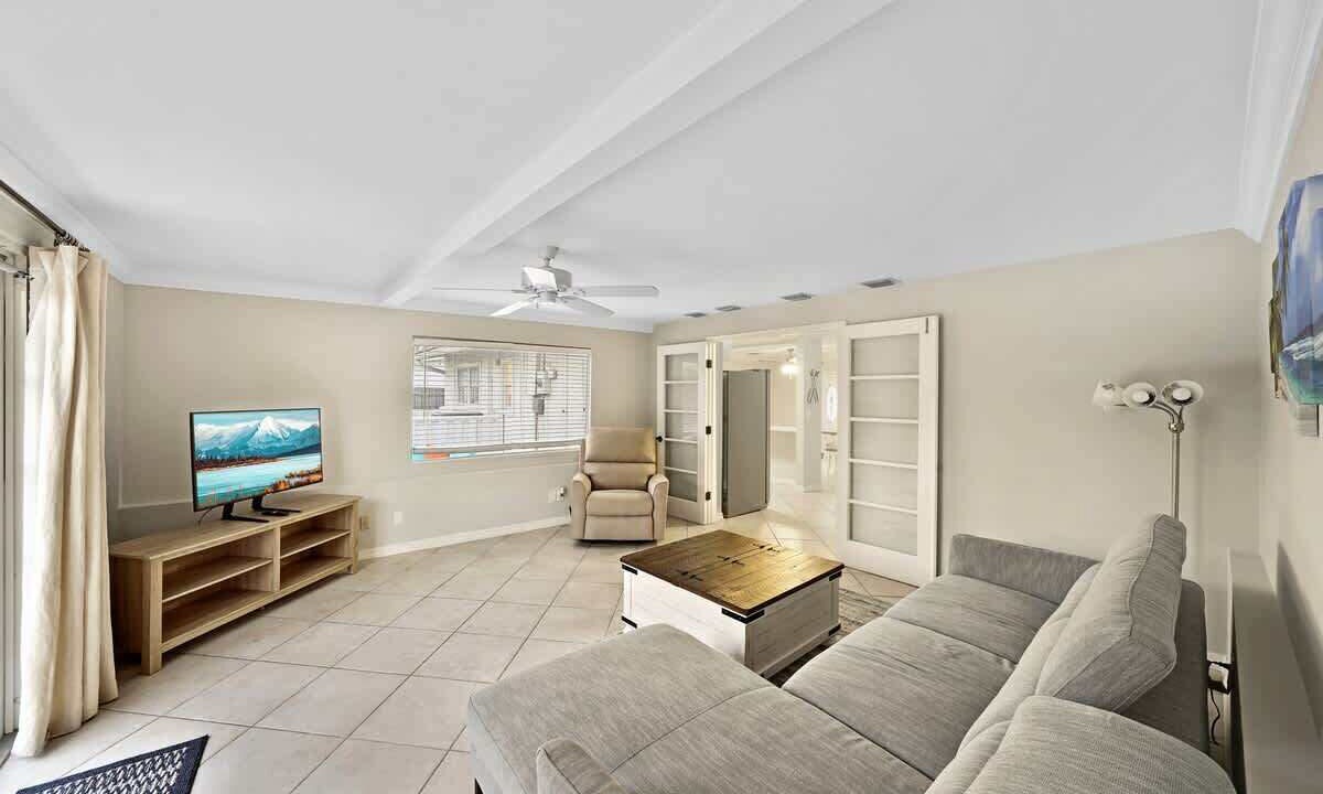 Photo of Bedroom in Deerfield Beach
