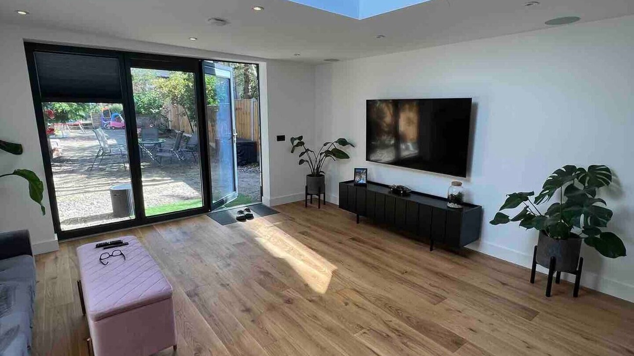 Photo of Livingroom in Loughton