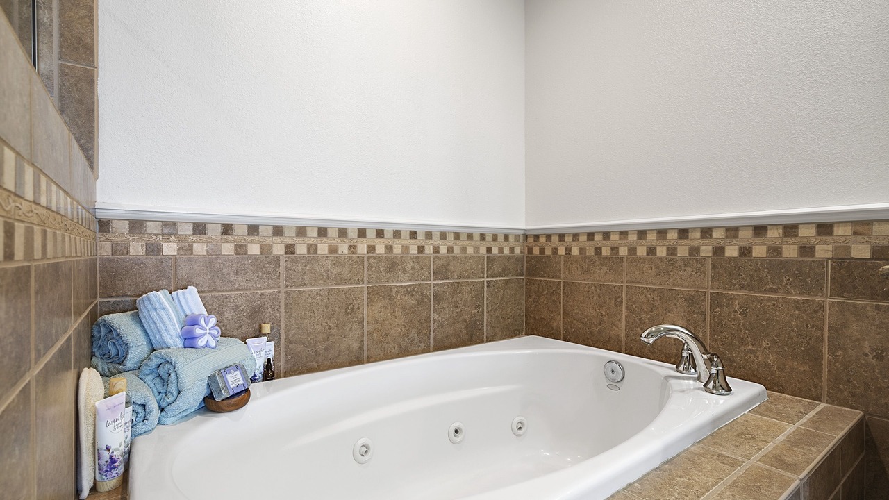 Photo of Bathroom in Kulalani