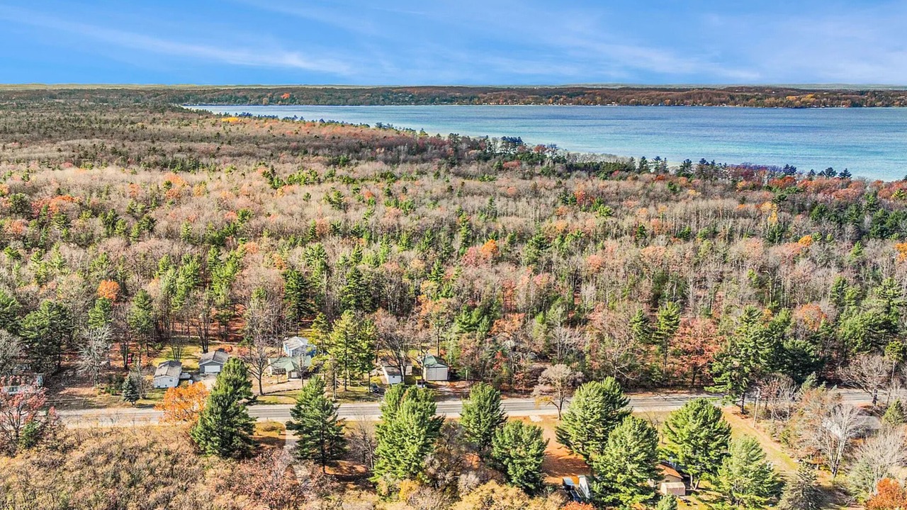 Photo of Outdoor in Alden