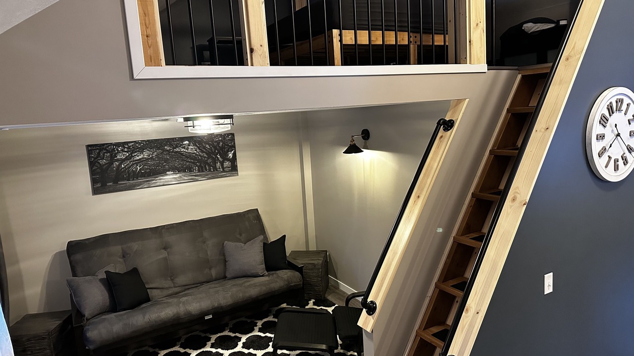 Photo of Livingroom in Alden
