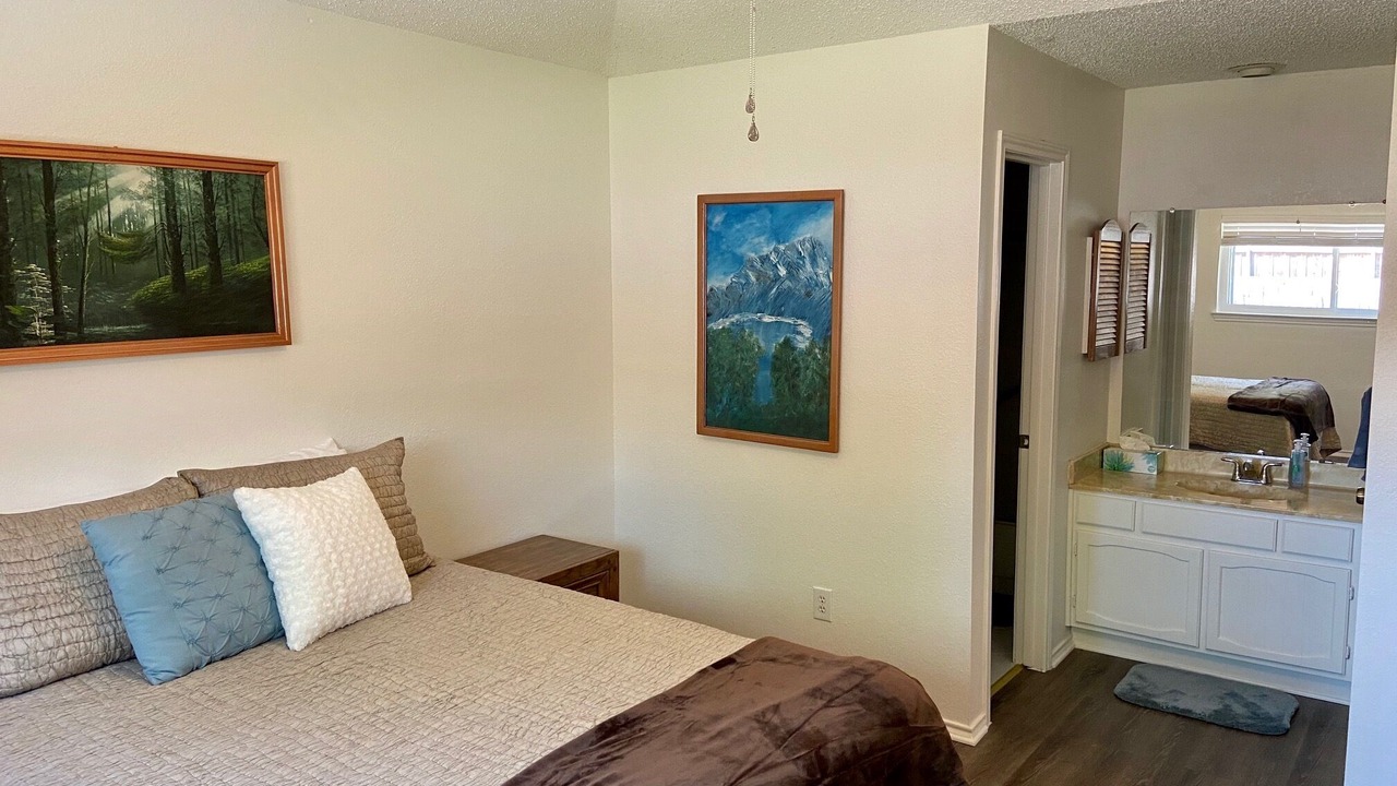 Photo of Bedroom in Euless