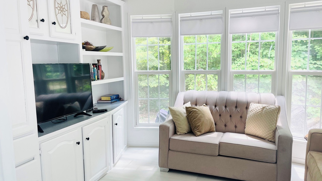 Photo of Livingroom in Kawartha Lakes