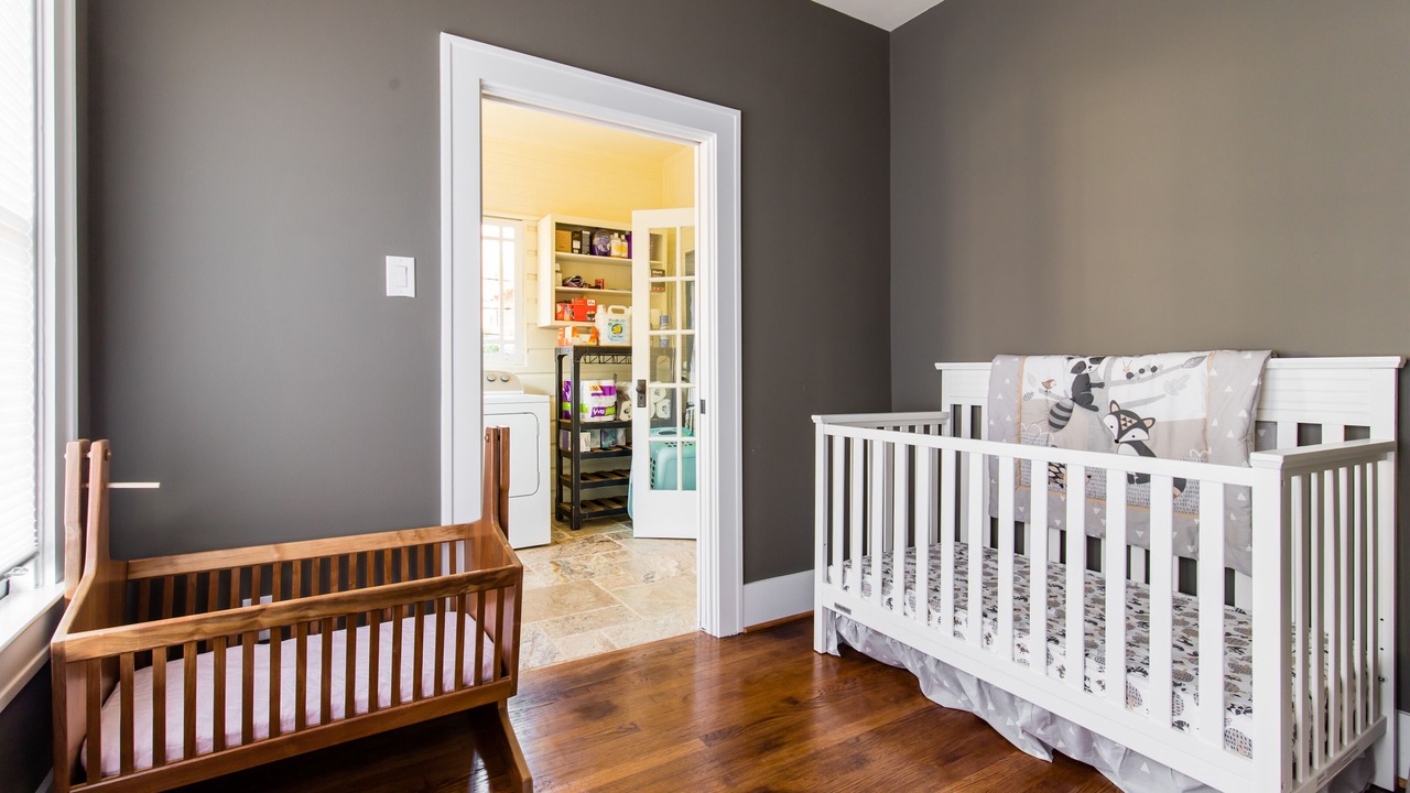 Photo of Bedroom in Junius Heights