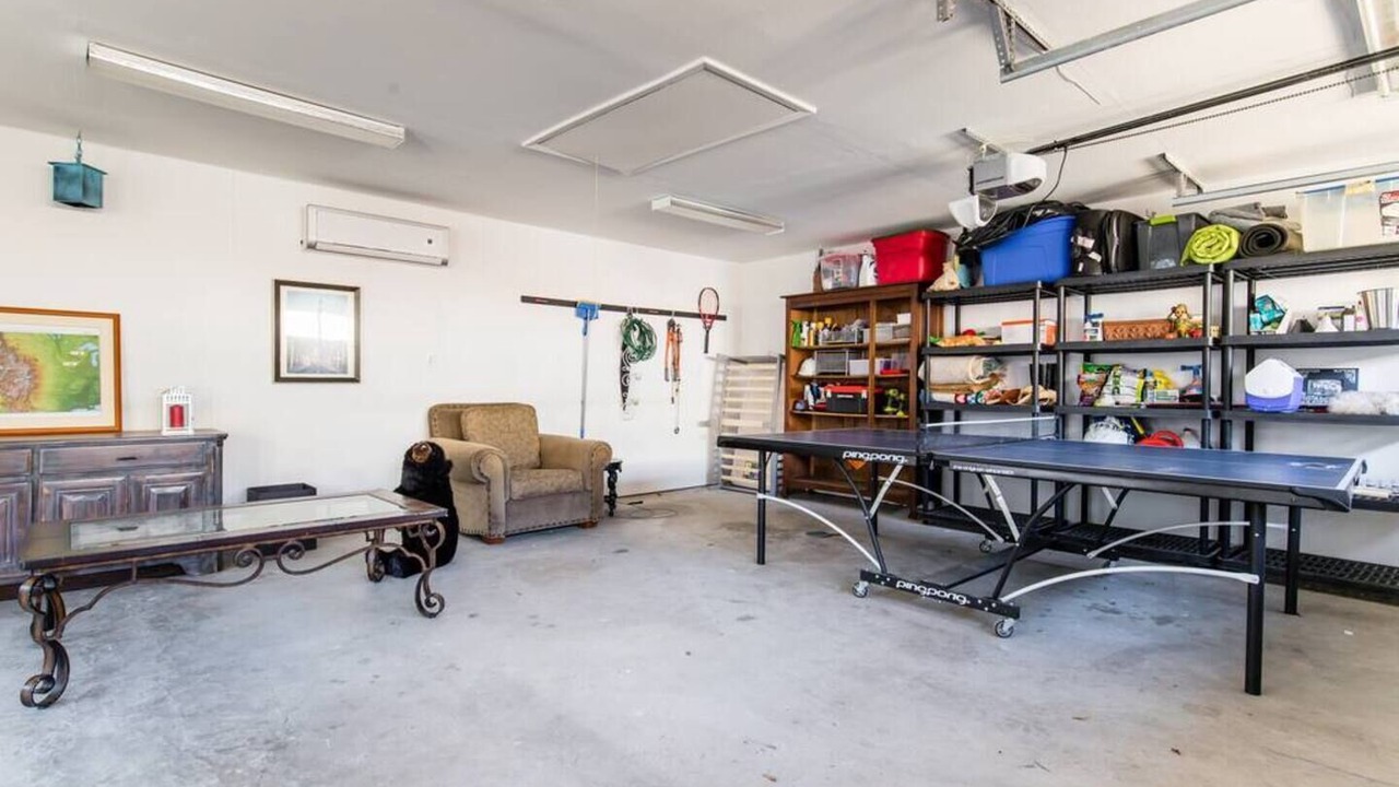 Photo of Bedroom in Junius Heights