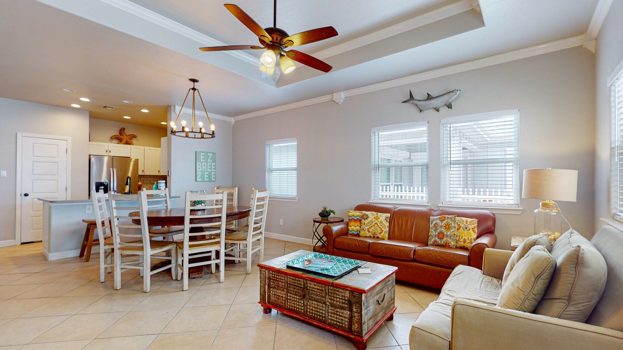 Photo of Livingroom in Safe Harbor