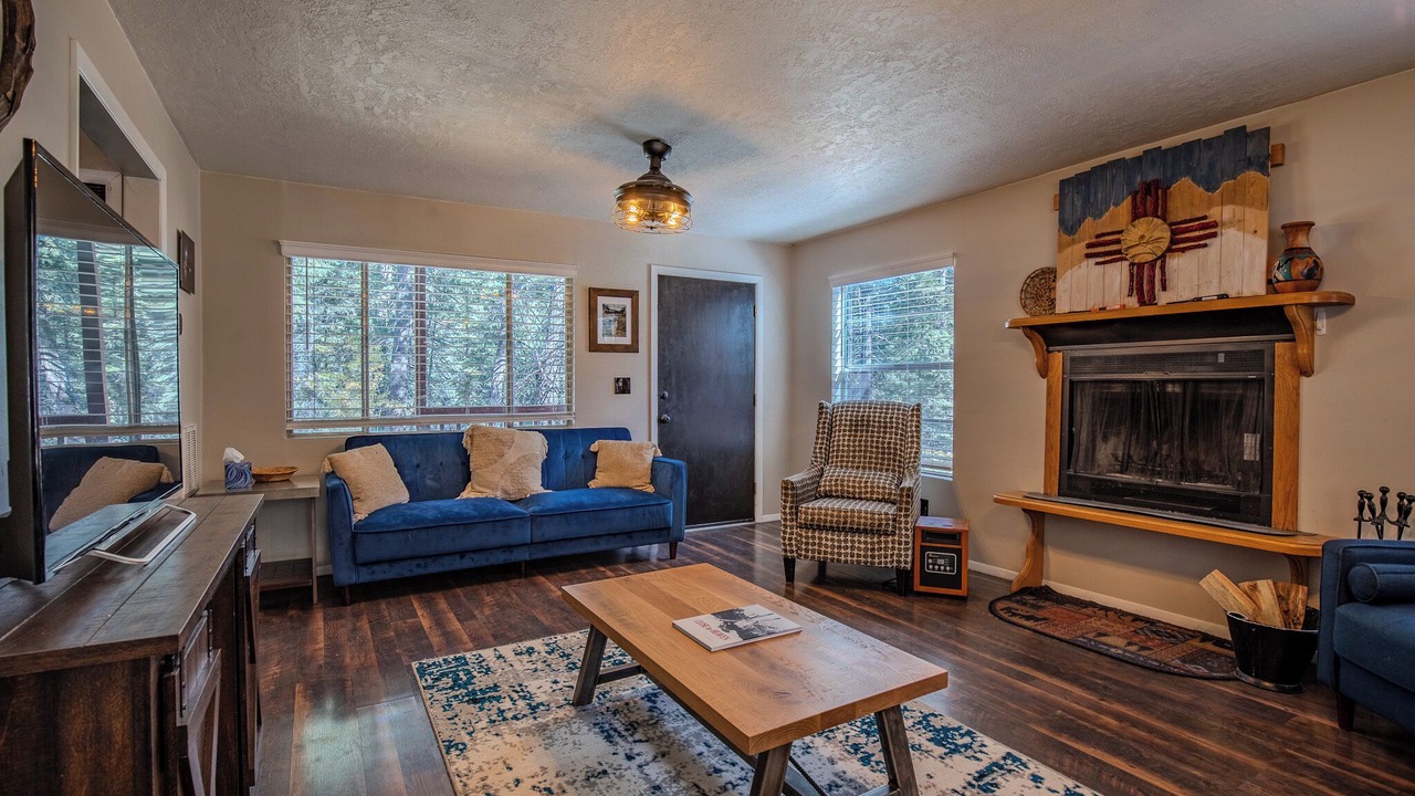 Photo of Livingroom in Cloudcroft