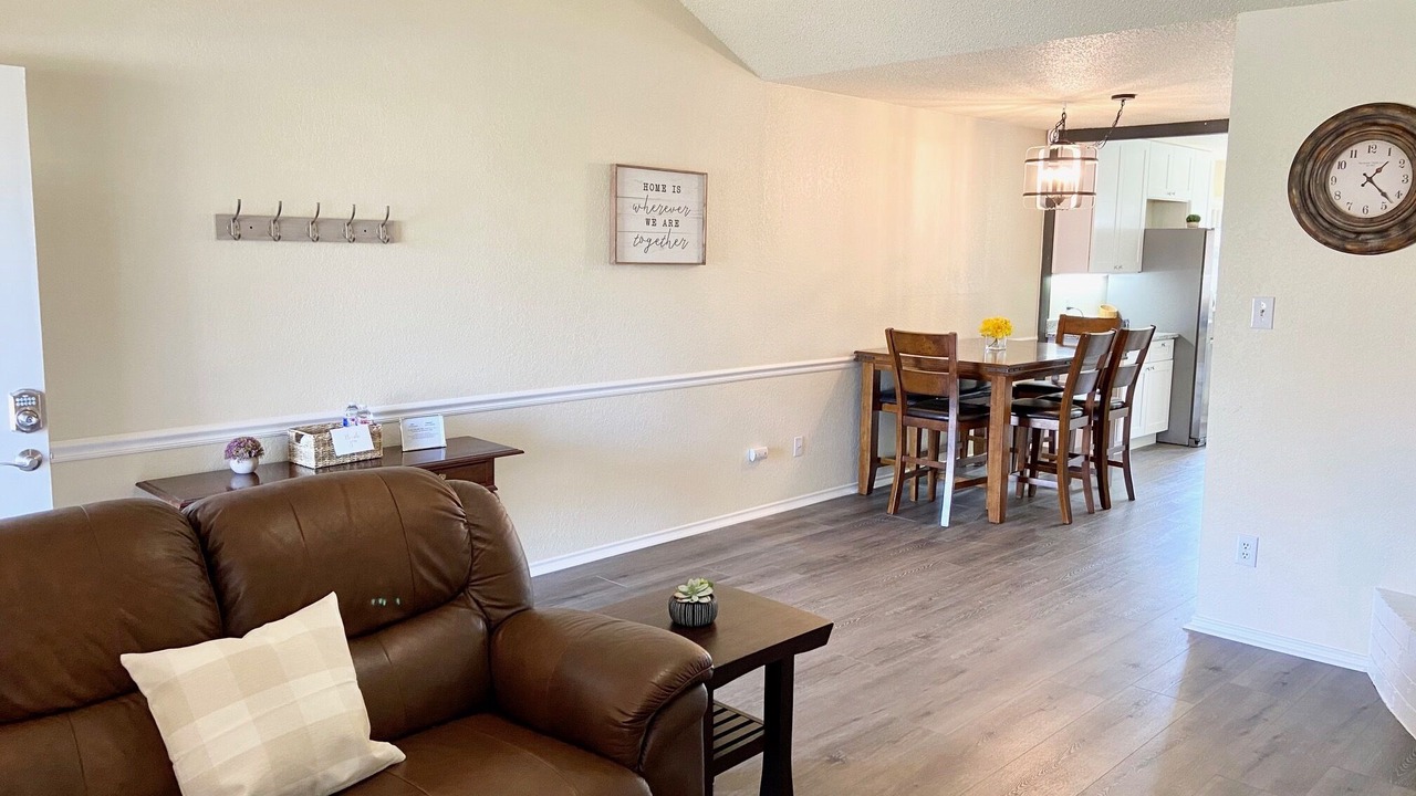 Photo of Livingroom in Euless