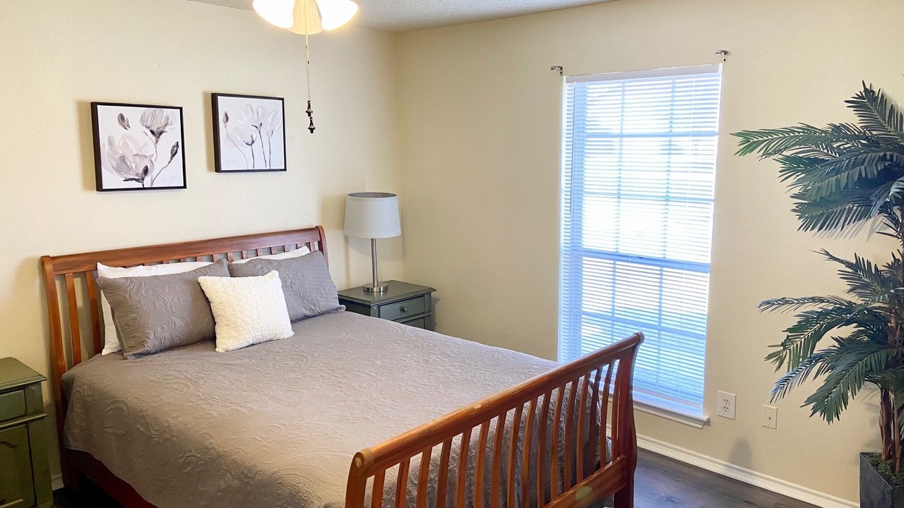 Photo of Bedroom in Euless