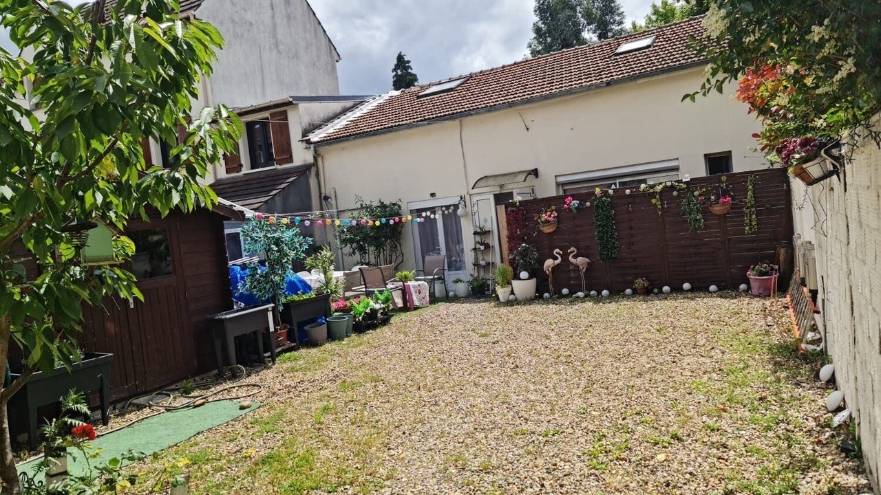 Photo of Outdoor in Bondy