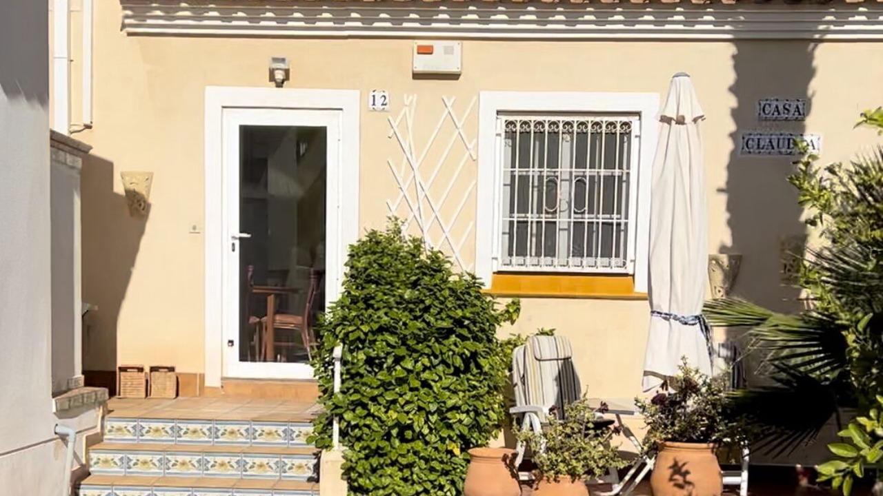 Photo of Patio Balcony in Flamenca Beach