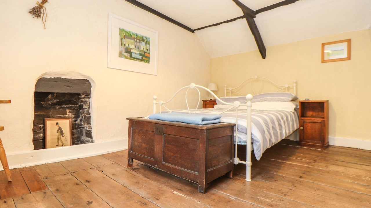 Photo of Bedroom in Saint Gennys