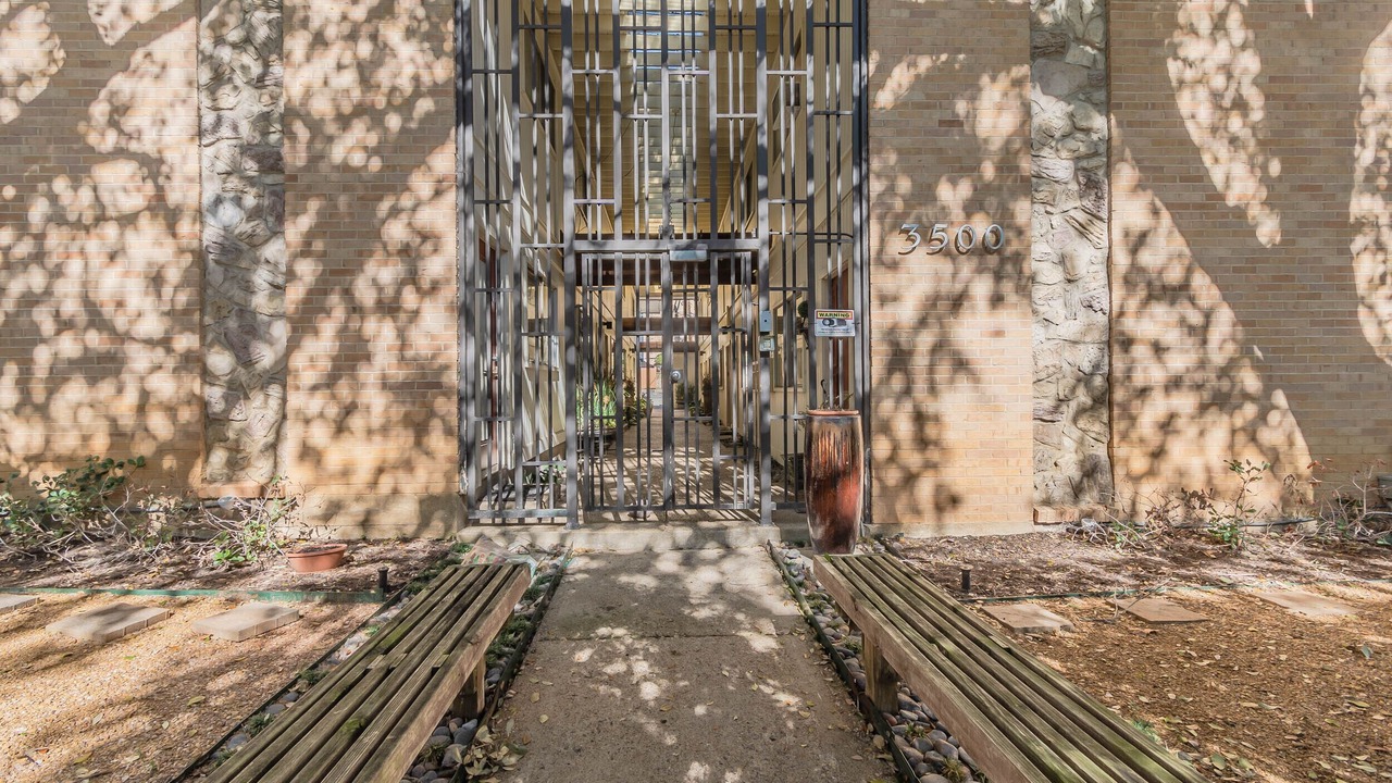 Photo of Outdoor in Turtle Creek