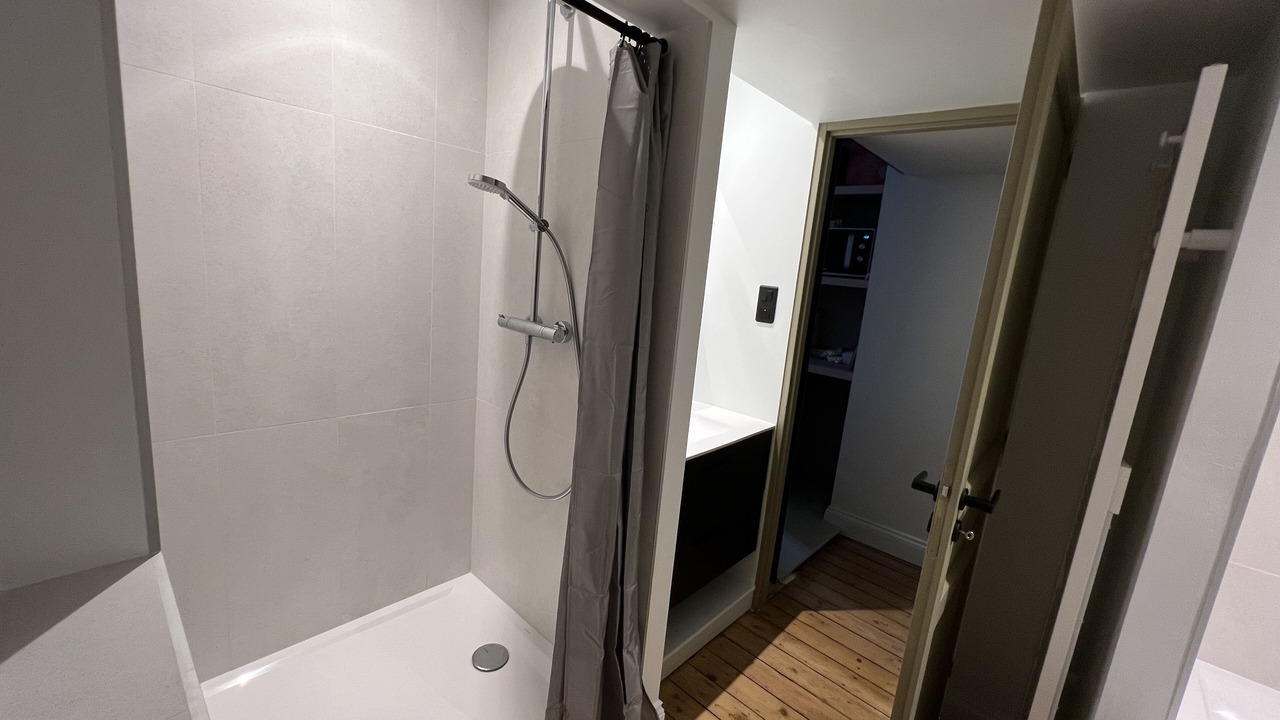 Photo of Bathroom in Dieppe