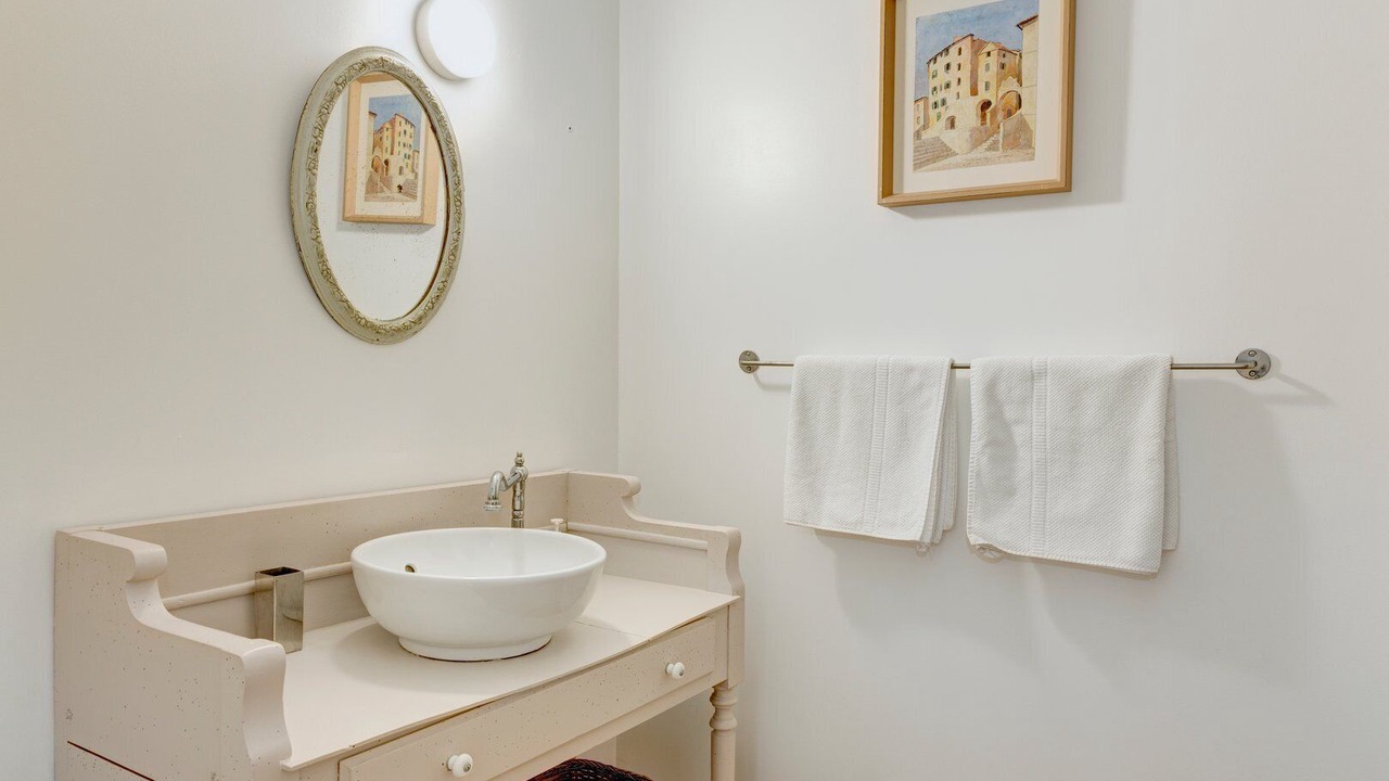 Photo of Bathroom in Poce-sur-Cisse