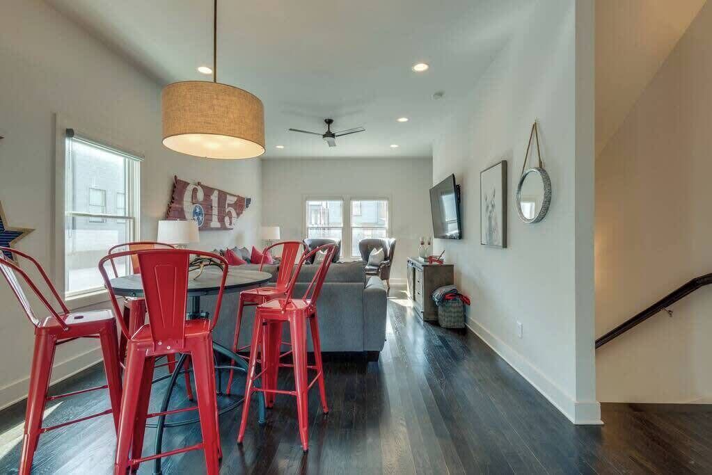 Photo of Bedroom in Hadley - Washington